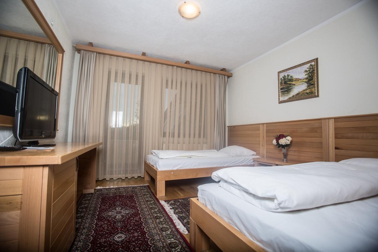 Hotel Borici Sjenica Buitenkant foto