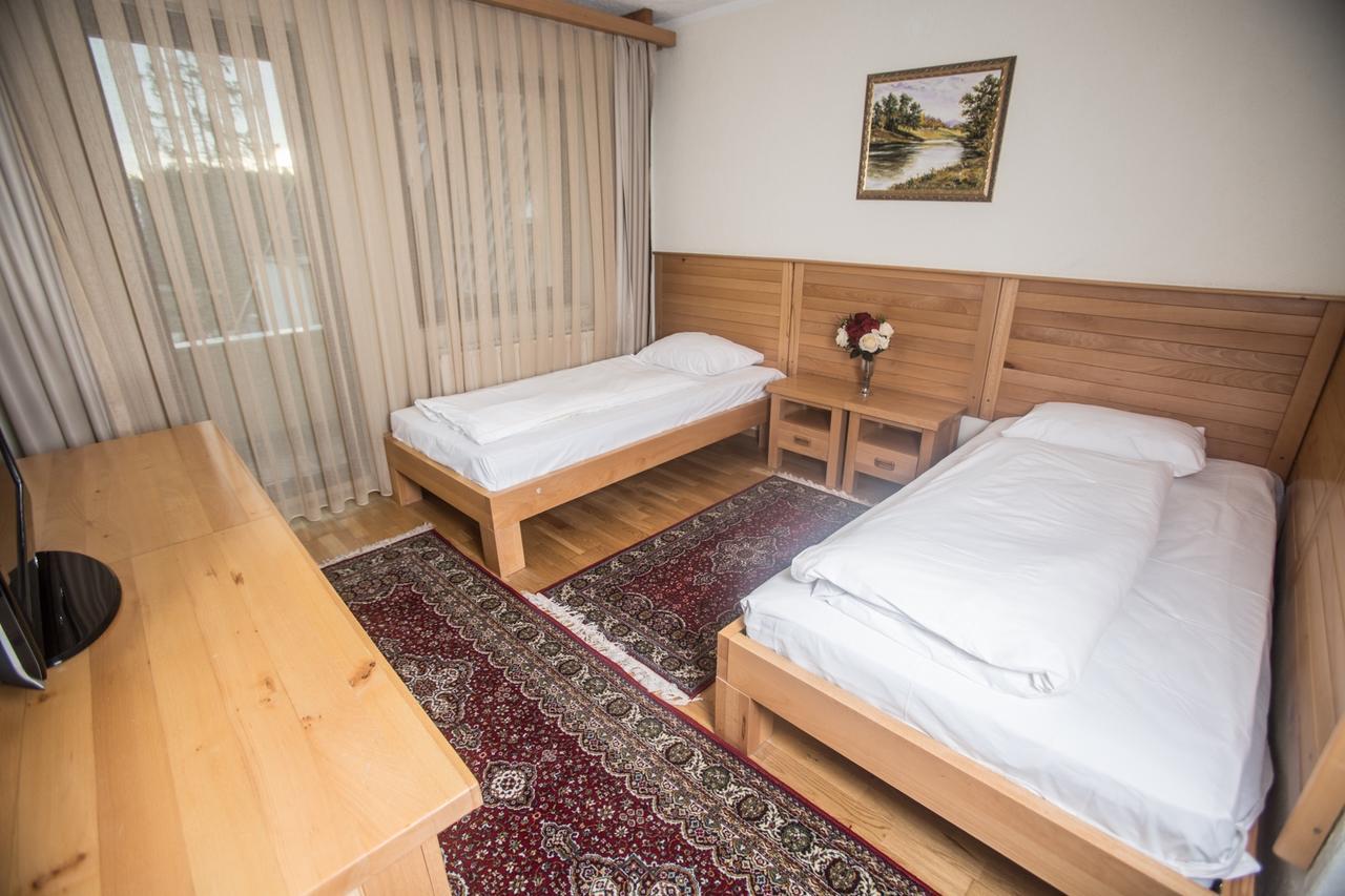 Hotel Borici Sjenica Buitenkant foto